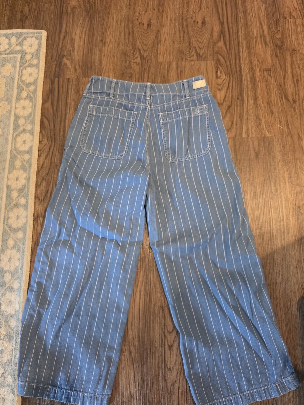 Seven Cropped Wide Leg Pants - Picture 6 of 6